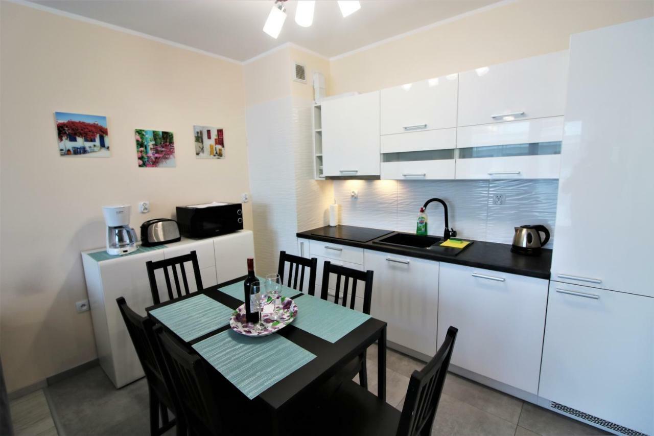 Apartament Superior Pastelowy Przy Plazy Kołobrzeg Exteriör bild