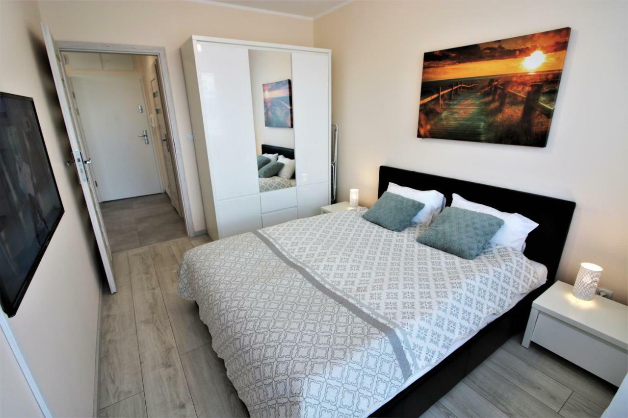Apartament Superior Pastelowy Przy Plazy Kołobrzeg Exteriör bild