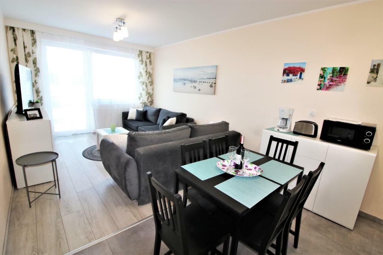 Apartament Superior Pastelowy Przy Plazy Kołobrzeg Exteriör bild