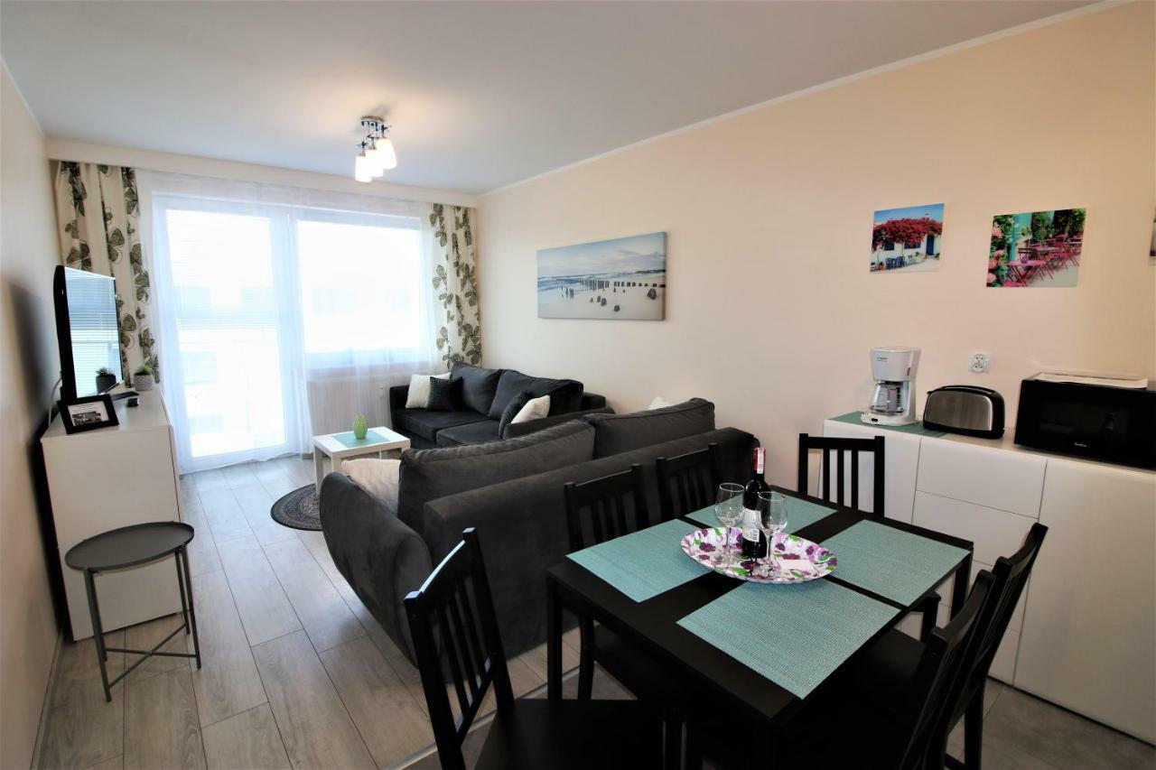 Apartament Superior Pastelowy Przy Plazy Kołobrzeg Exteriör bild