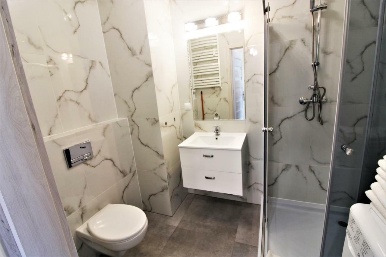 Apartament Superior Pastelowy Przy Plazy Kołobrzeg Exteriör bild
